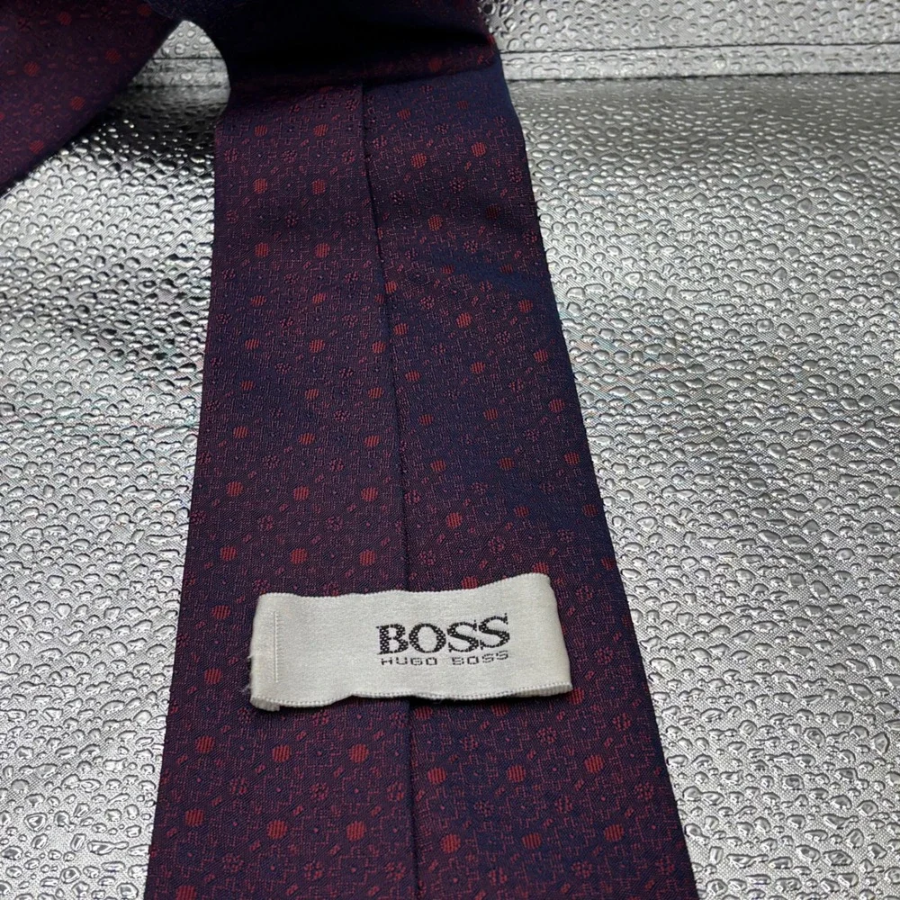 BOSS‎ Hugo Boss Mens Silk Tie Burgundy Red Micro Geometric Pattern Luxury Formal
